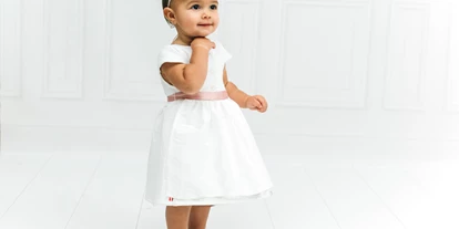 Händler - PLZ 5161 (Österreich) - Tauf- und Hochzeitsdirndl Azalee - MOGO