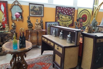 Unternehmen: Kolonialmöbel, Büromöbel aus Akazienholz, Feng Shui Gemälde, Gemälde für Meditationsraum - Vitanova Schlafsysteme