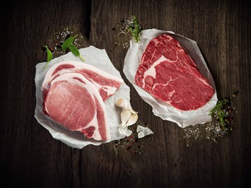 gourmetfein Produkt-Beispiele OBERIO Hofgenau Schweine- und Rindfleisch