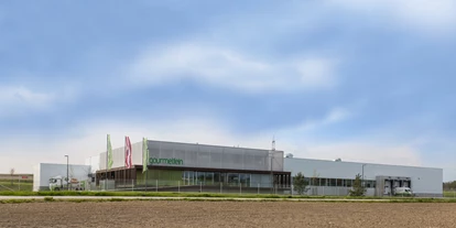 Händler - PLZ 4070 (Österreich) - Firmengebäude gourmetfein in Michaelnbach - gourmetfein
