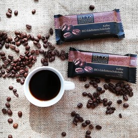 Unternehmen: BIO-Edelbitterschokolade gefüllt mit 70% Kaffee-Ganache von STYX - STYX Naturcosmetic GmbH
