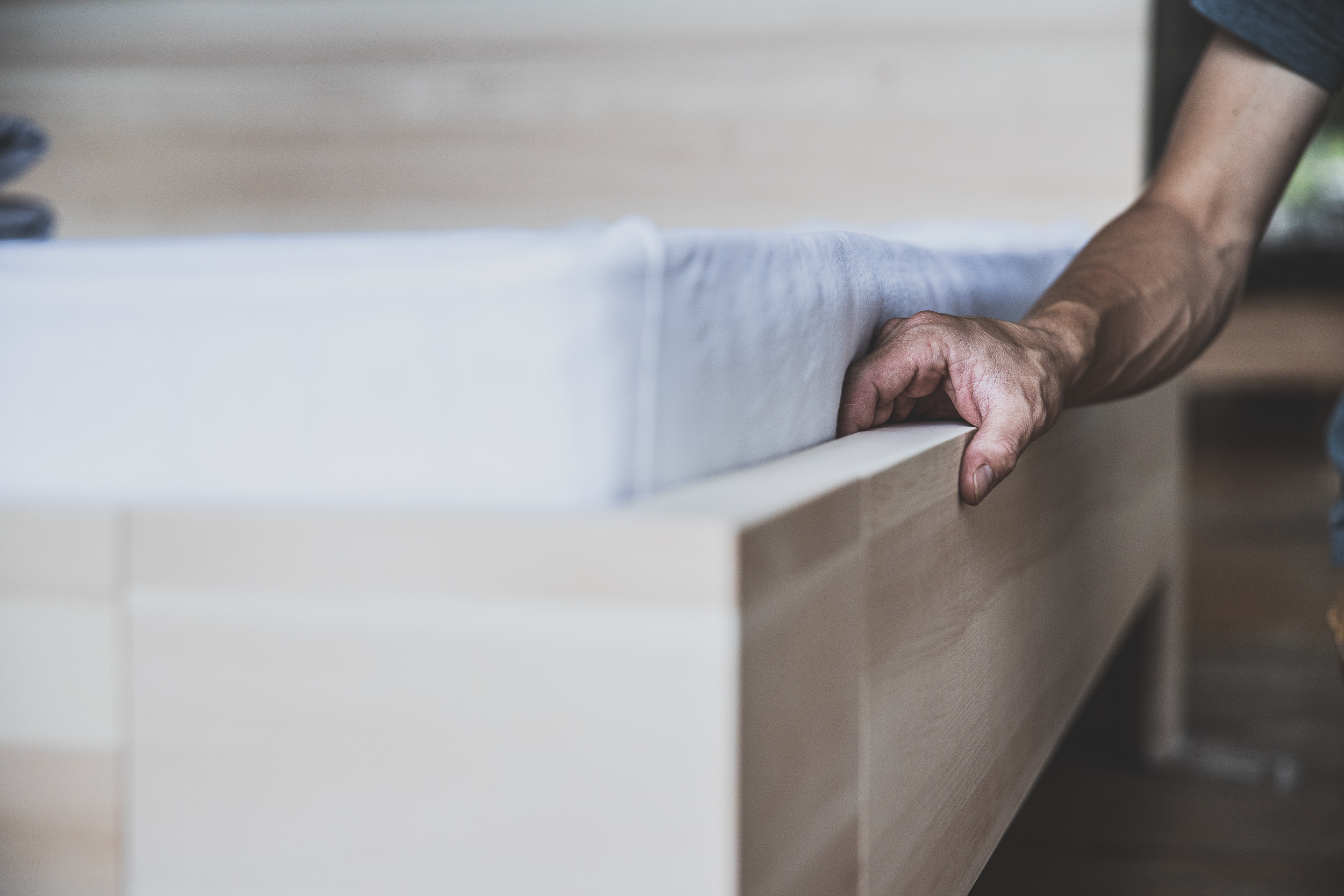 Händler - Vorarlberg - Wir haben's erfunden: Die astfreien Zirbenbetten. Wieso? Weil wir modernes und zeitloses Design lieben. - Zirbenbetten von Die Køje