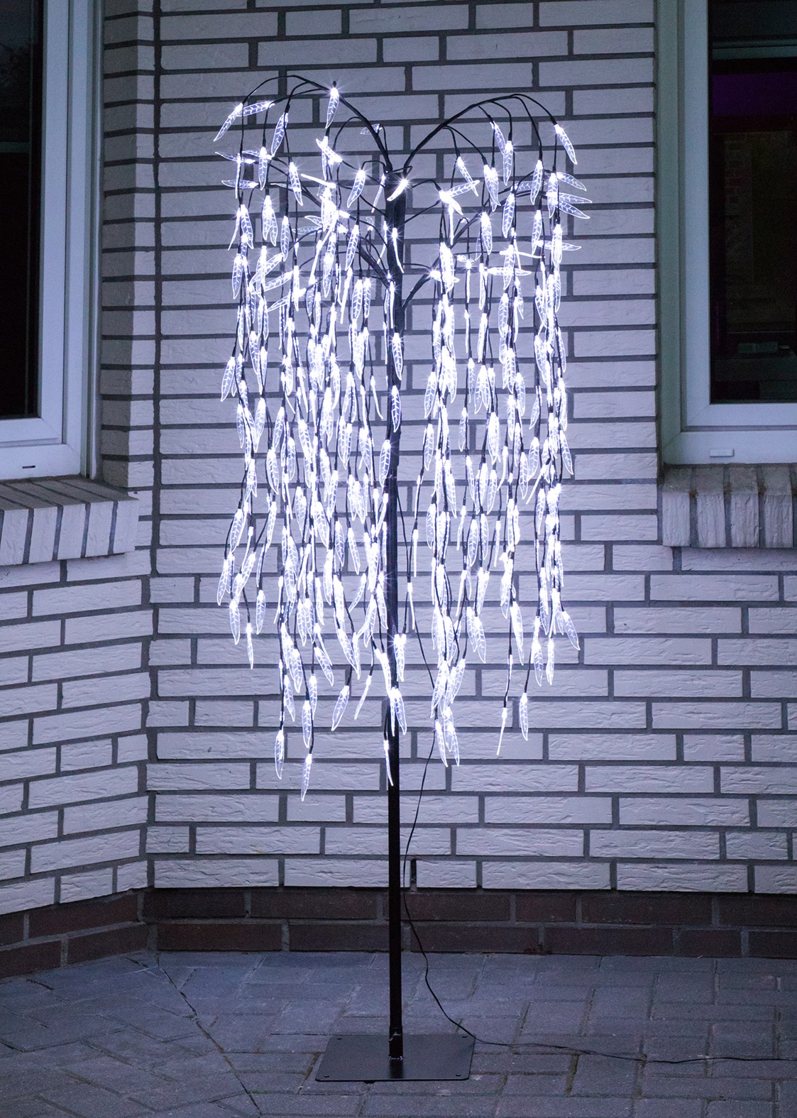 Unternehmen: Trauerweide mit 400 kaltweißen LED 180 cm - Weihnachtsdiskont