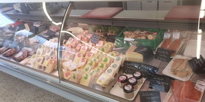 Händler - Klagenfurt - ErdenGold Bio Lebensmittel Geschäft mit Bedienung und Feinkost in der 
Ferdinand Wedenig Strasse 4, 9073 Viktring Klagenfurt
MO-FR 08:00-18:00
SA 08:00-14:00 - ErdenGold KG