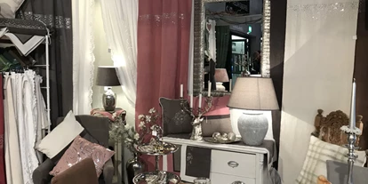 Händler - PLZ 5161 (Österreich) - Wunderschöne Leinenvorhänge und Wohnaccessoires für jeden Anlass. - WOHNfühlen Elisabeth Wieder-Enderle