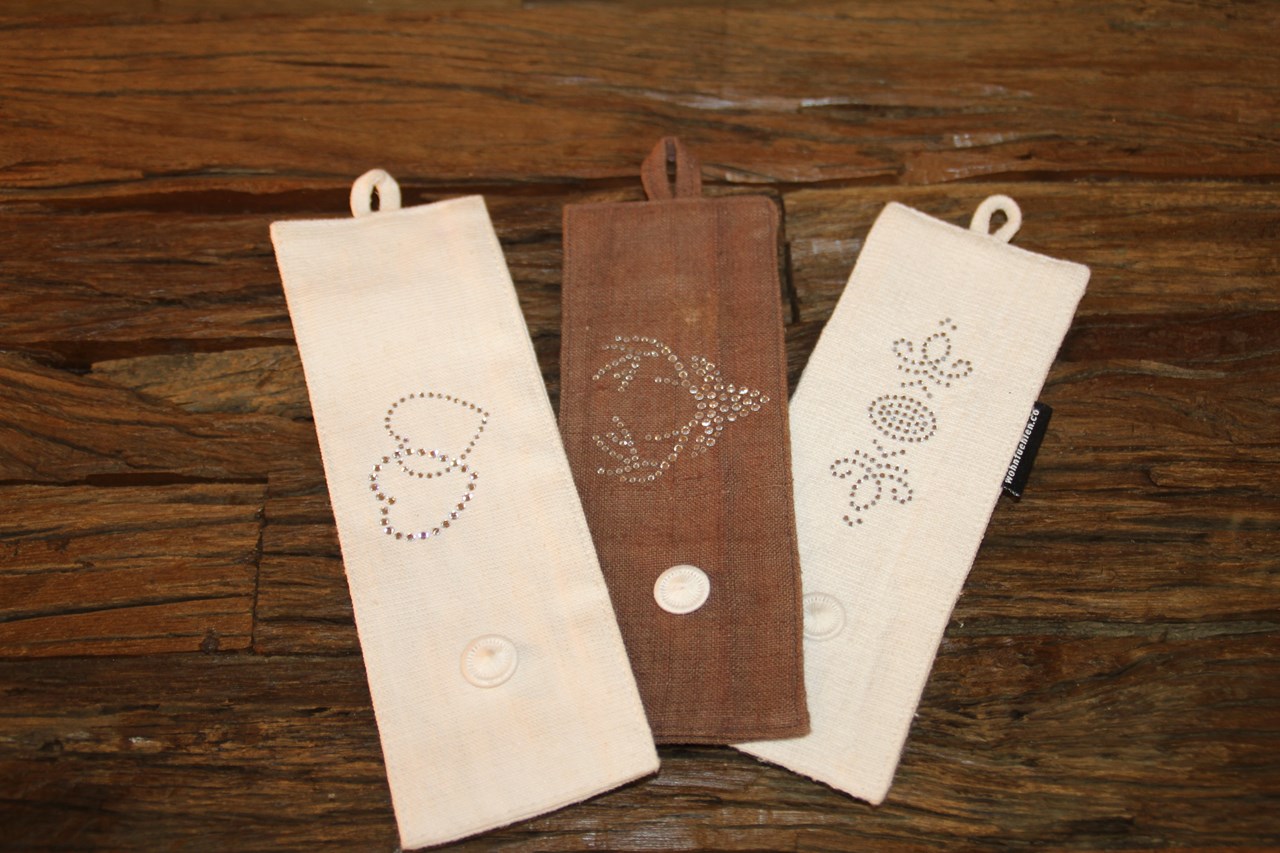 WOHNfühlen Elisabeth Wieder-Enderle Produkt-Beispiele er aus Naturleinen mit Strass Kristalle