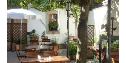 Händler - Niederösterreich - Innenhof - Weinbau Waldhäusl Sooß
