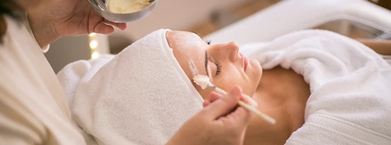 Betrieb: Ich bin gerne in Bälde auch wieder für eine pflegende Wohlfühlbehandlung für sie da. - Kosmetik Obermoser Elfi