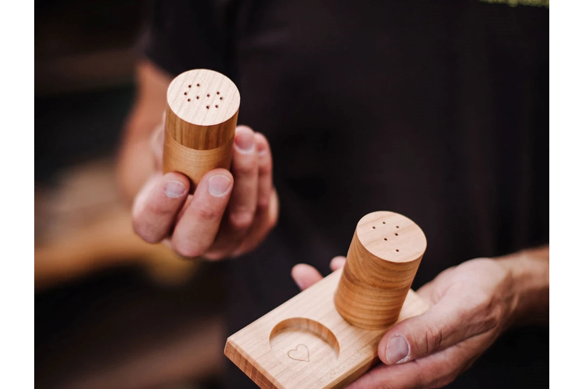 Betrieb: Salz und Peffer Streuer - Einrichtungswerkstätte Gross GMBH & COKG