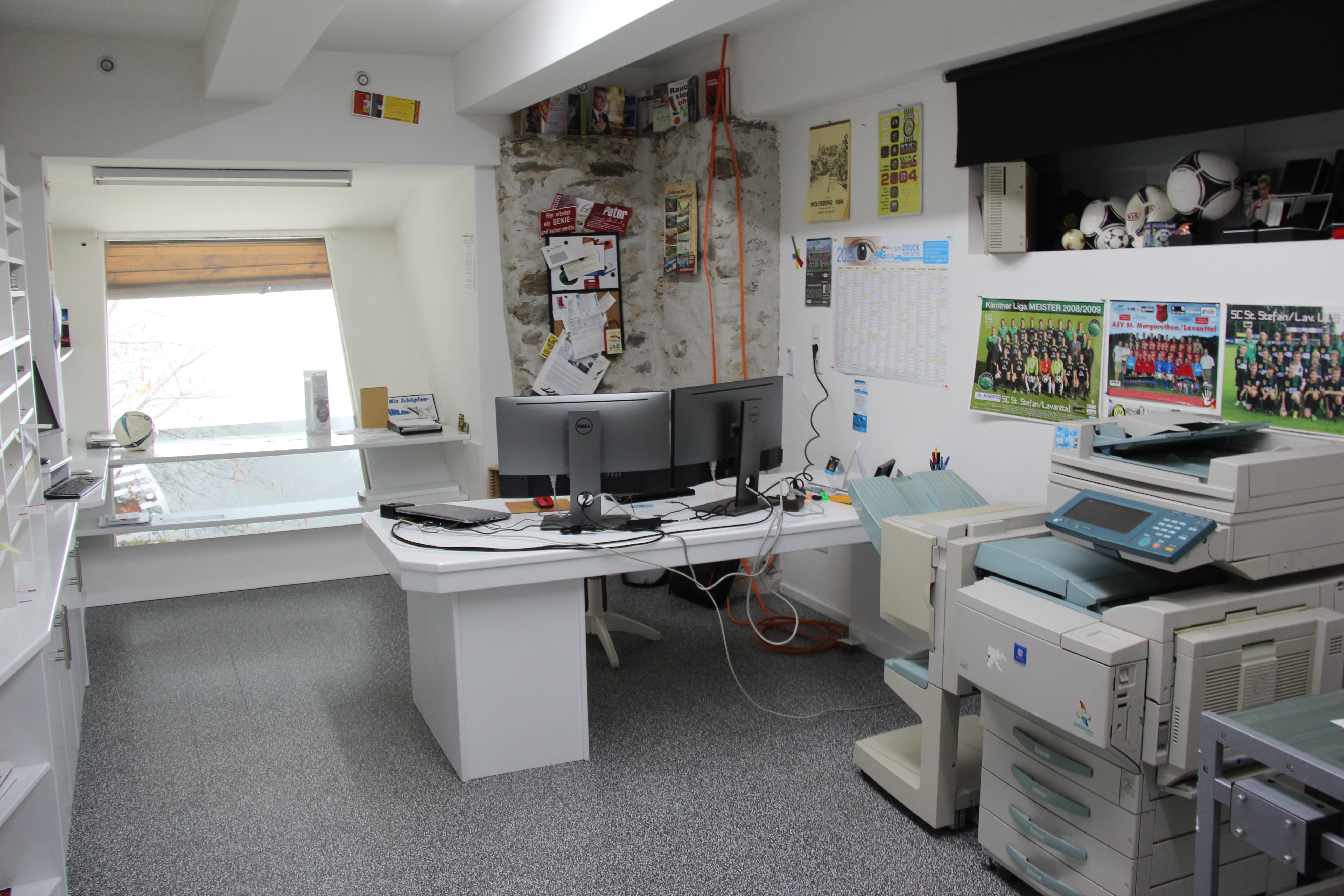 Händler - bevorzugter Kontakt: per WhatsApp - Büroräume - gMGroup – Der DRUCK vom Berg