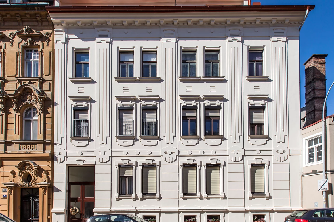 Betrieb: Fassade Hoffmanngasse - Malerei Hofer