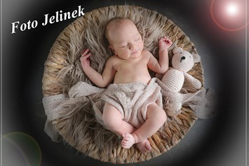 Betrieb: Newbornshooting - Foto Jelinek - Rudolf Thienel