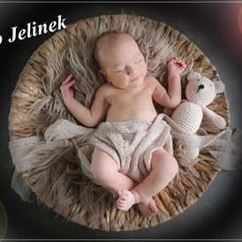 Betrieb: Newbornshooting - Foto Jelinek - Rudolf Thienel