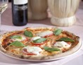 Wirtshaus: Steinofen Pizza  -  " RIVA "  Ristorante - Pizzeria - Eissalon 