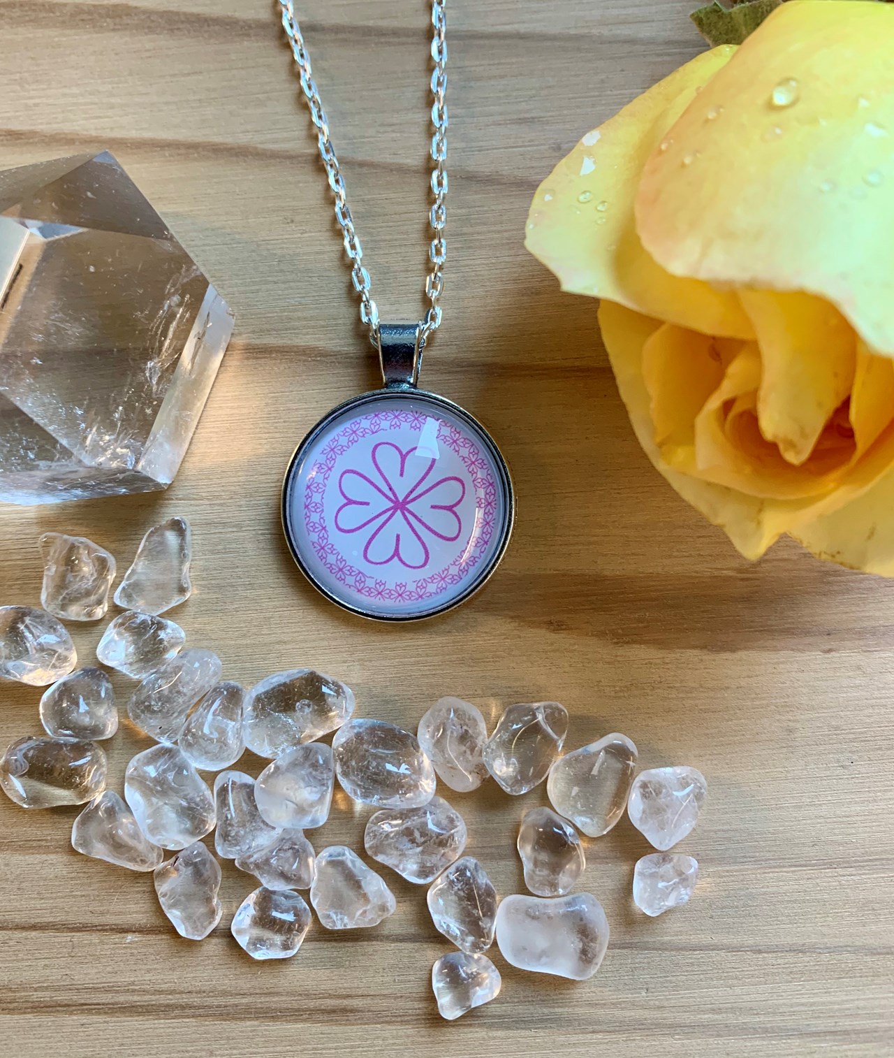 Ferdinanda’s  Produkt-Beispiele Energetisierte Lebenskraft-Symbol-Medaillons