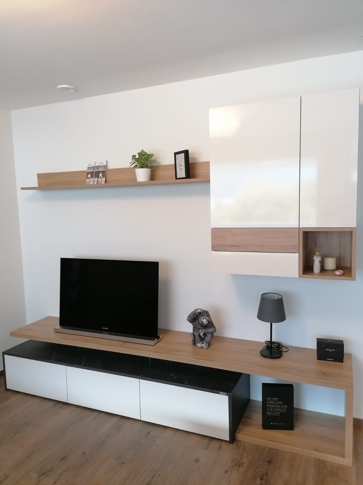 Händler - Dornbirn - Atelier für Wohn-Raumdesign Collini Mario