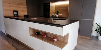 Händler - Ludesch - Atelier für Wohn-Raumdesign Collini Mario