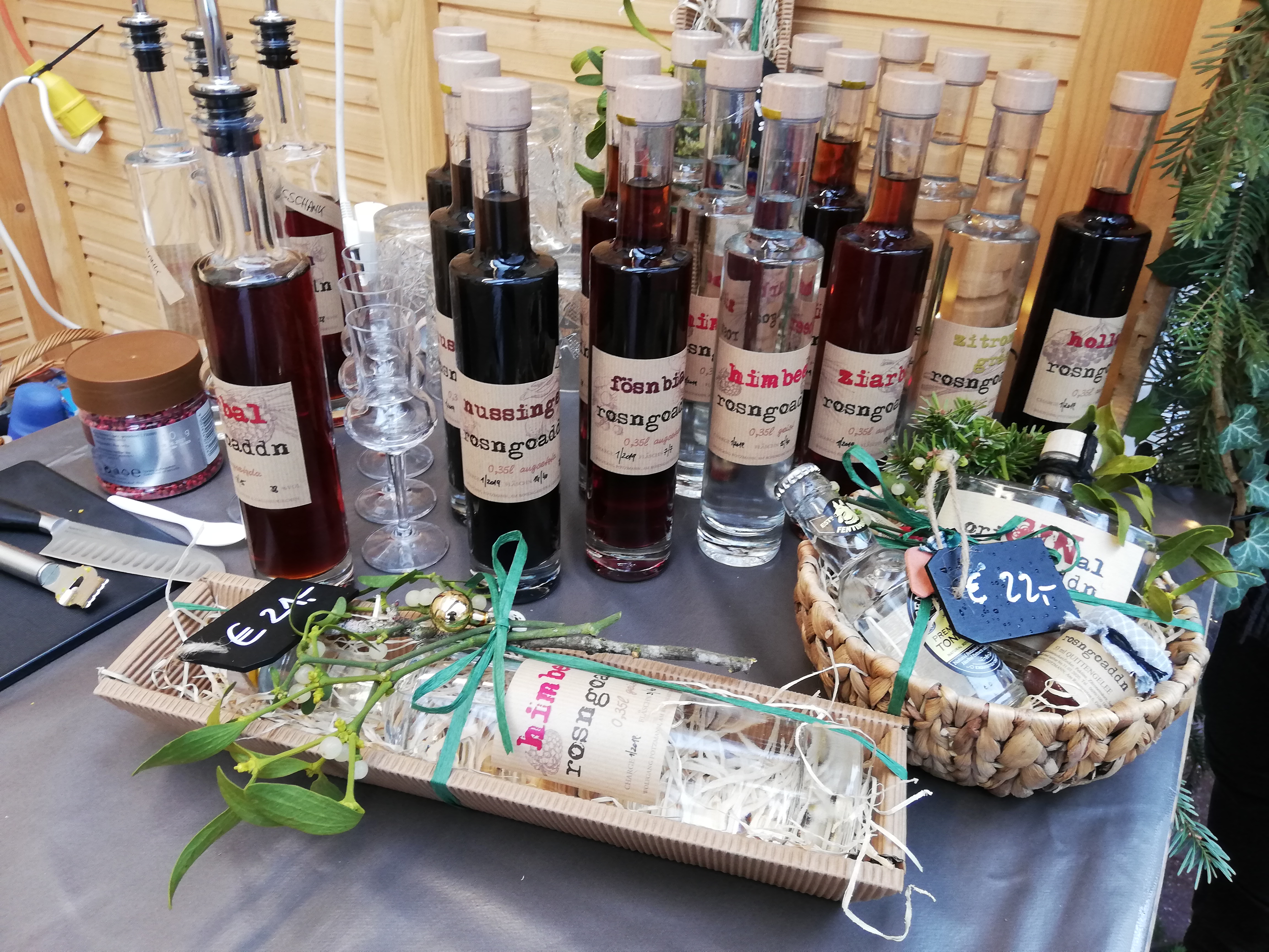 Händler - Oberösterreich - Gins, Edelbrände, Geiste, Liköre und geistreiche Gelees aus eigener Produktion. - Potzmann Wolfgang