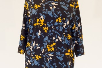 Direktvermarkter: Shirt Blüten-Muster - urban // collection - Trendmode aus dem Vulkanland