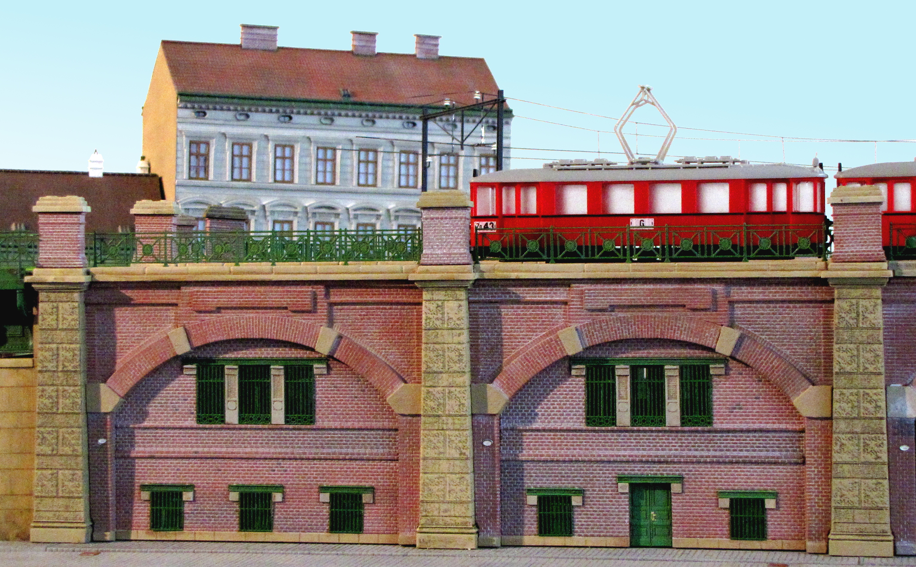 artbeeren e.U. Produkt-Beispiele Zwei Stadtbahnbögen mit Werkstatt/Magazin