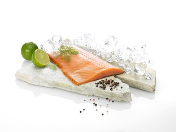 bjornaa - Finest Food Produkt-Beispiele Deluxe, geräucherter Lachs, im Ganzen (1,3-1,5 kg)