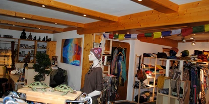 Händler - PLZ 5161 (Österreich) - Einn kleiner Blick in unsere Galerie, mehr Einblick erhaltest du bei  https://www.beactive3.at/shop-trade/rundgang/
 - Galerie der Sinne - Mattsee