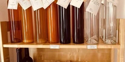 Händler - PLZ 5112 (Österreich) - Versuchen Sie unser TOP Produkt
"Trawessi a la Balsamico" 
aus eigener Herstellung! - Weinhandel Priller CBD Produkte Colostrum
