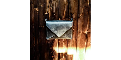 Händler - Niederösterreich - Einzigartige SHINBORU Tasche - Dein Liebesbrief geschrieben in Leder! - Lederatelier.at Ledermanufaktur