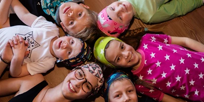 Händler - Unternehmens-Kategorie: Schneiderei - * WiLiBu *