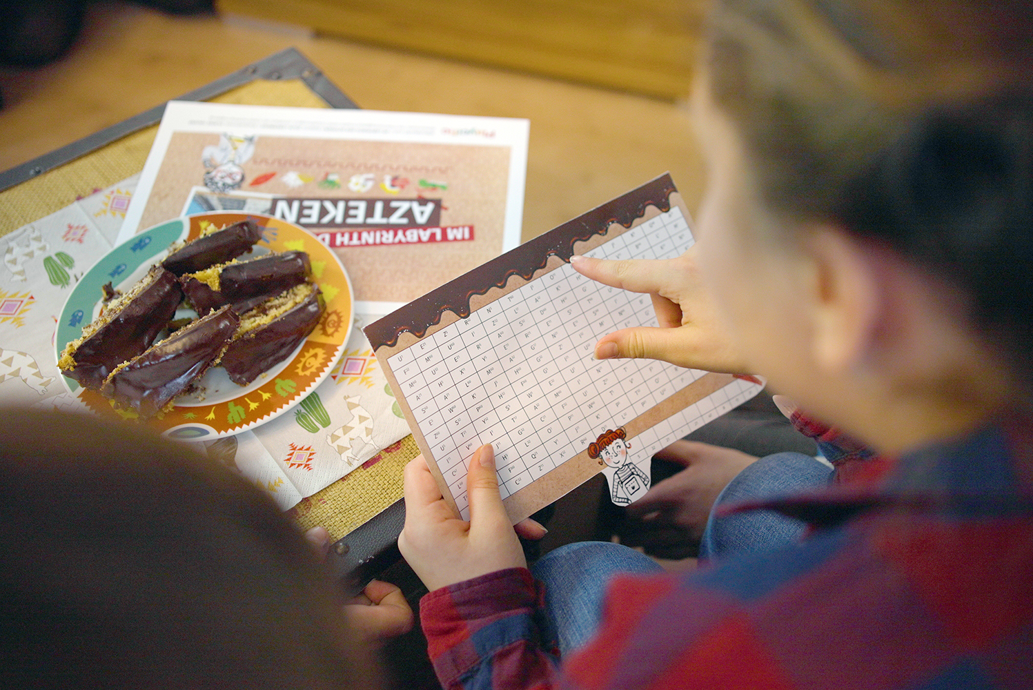 Händler - Steiermark - Kinder spielen Escape Game zu Hause - Playcific