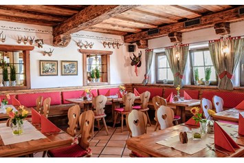 Betrieb: Schi Alm - das XL-Auszeit Restaurant mit Genuss in Mauterndorf - Auszeit-XL Urlaub Mauterndorf