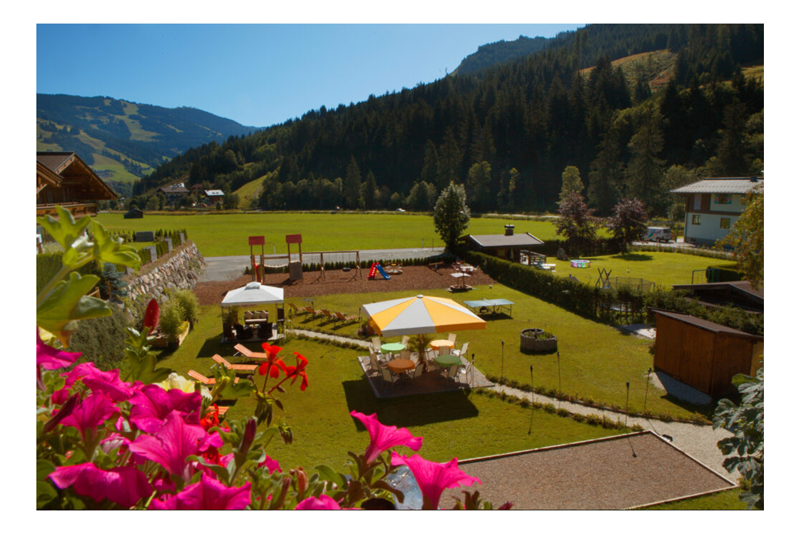 Betrieb: 3 Sterne Familienhotel im Skicircus Saalbach Hinterglemm - Hotel Austria Saalbach