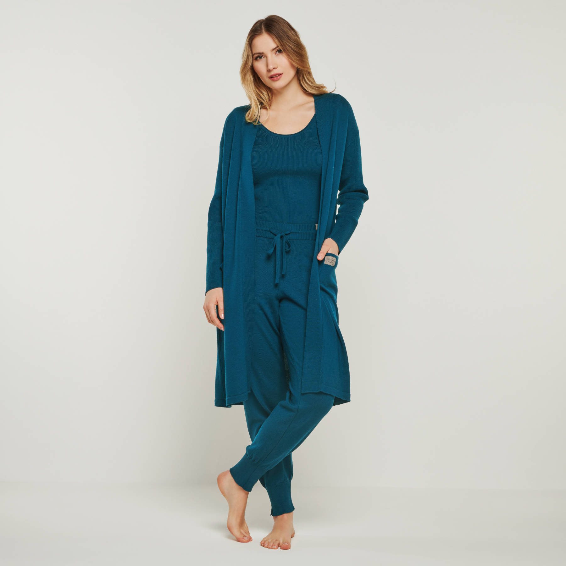 YOU LOOK PERFECT  Produkt-Beispiele Exklusive Hausanzüge