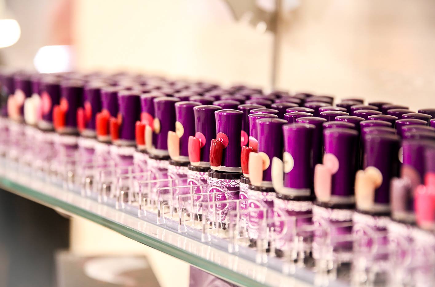 Nail Store Austria: Perfect Nails & Kiwi Nails Austria Produkt-Beispiele UV Nagellack, LacGEL Plus