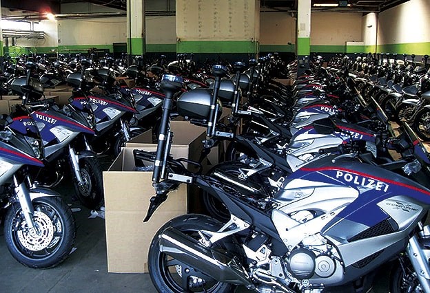 Unternehmen: Fuhrparkbeschriftung Polizei Motorräder - Agentur West - Manfred Salfinger