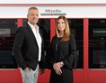 Unternehmen: Inhaber Thomas & Sandra Höpperger führen das Unternehmen bereits in 2. Generation  - Miele Center Höpperger