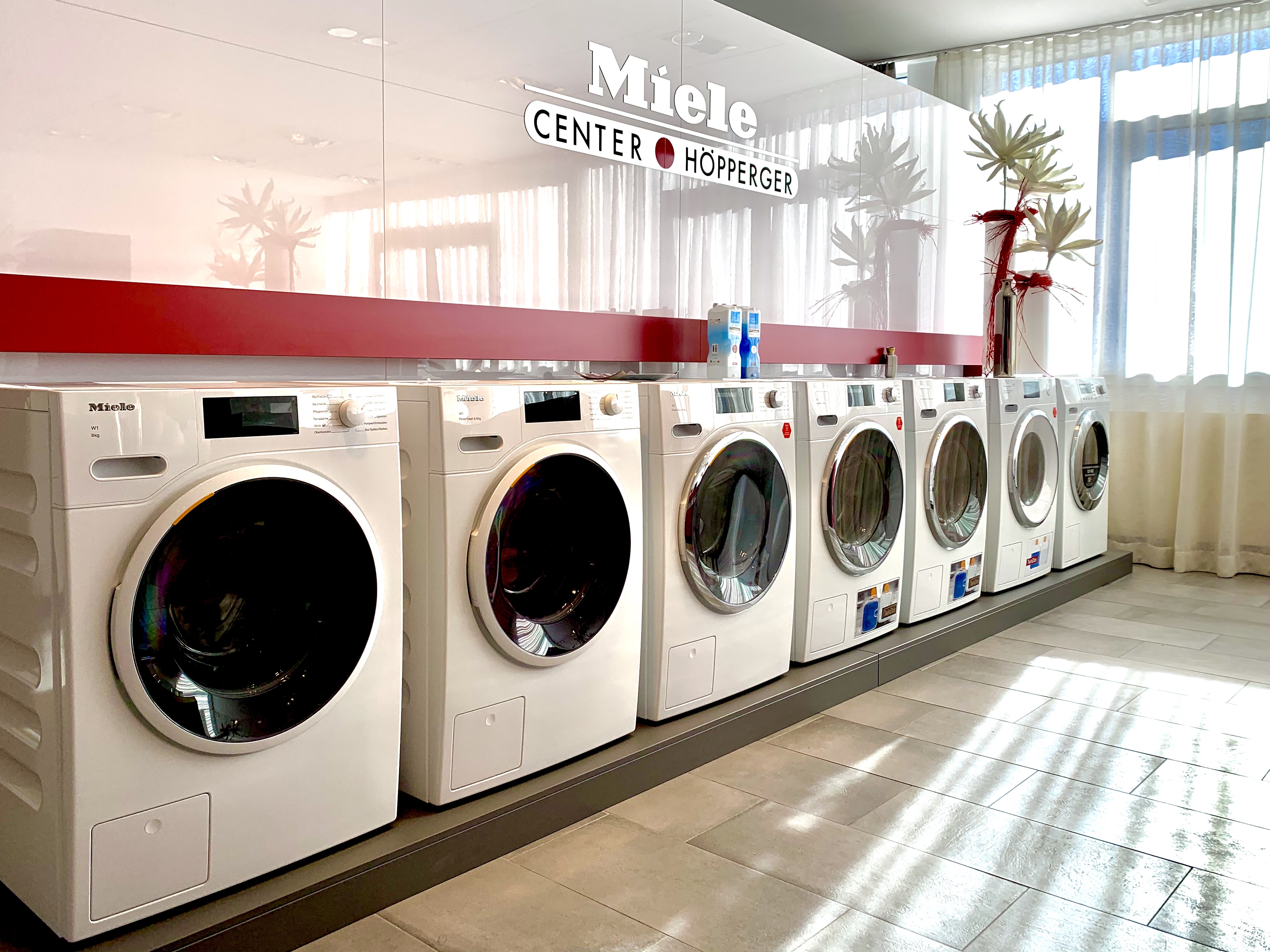 Händler - PLZ 6176 (Österreich) - Miele Center Höpperger