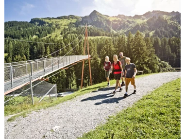 Betrieb: Sommerurlaub in Saalbach Hinterglemm - Pension Lederergütl