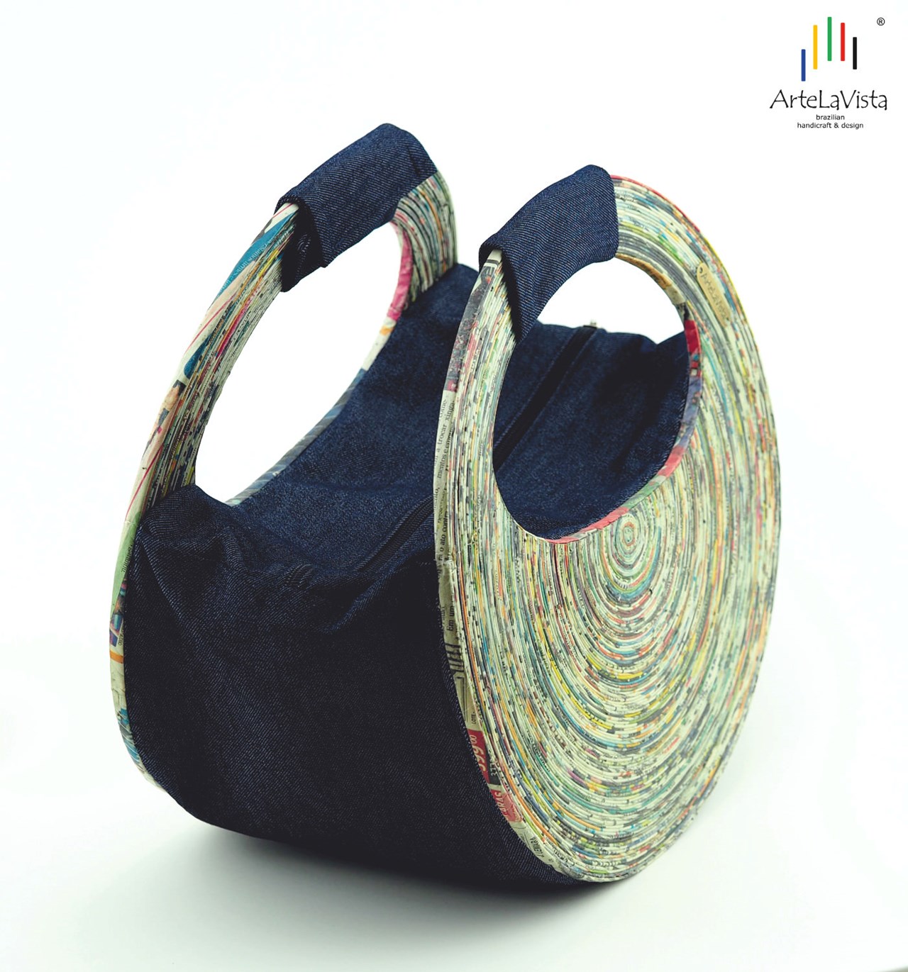 ArteLaVista - brazilian handicraft & design Produkt-Beispiele  Violeta - Eco-Designtasche aus recyceltem Zeitungspapier