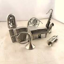Artikel: Miniatur Musikinstrumente aus Zinn - Miniatur Musikinstrumente – 6 Modelle