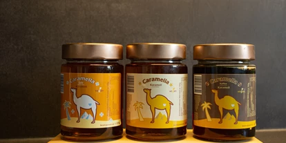 Händler - PLZ 8200 (Österreich) - Caramella Karamellsirup
* In den Geschmacksrichtungen Karamell, Kaffeekaramell und Salzkaramell
* Perfekt zu Granolini Knuspermüsli, Pancakes, Desserts und zum Backen & Kochen - Bean Power - Coffee and more