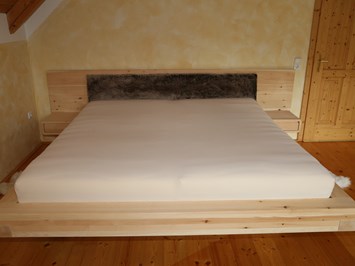 Tischlerei Ratzberger Produkt-Beispiele Betten