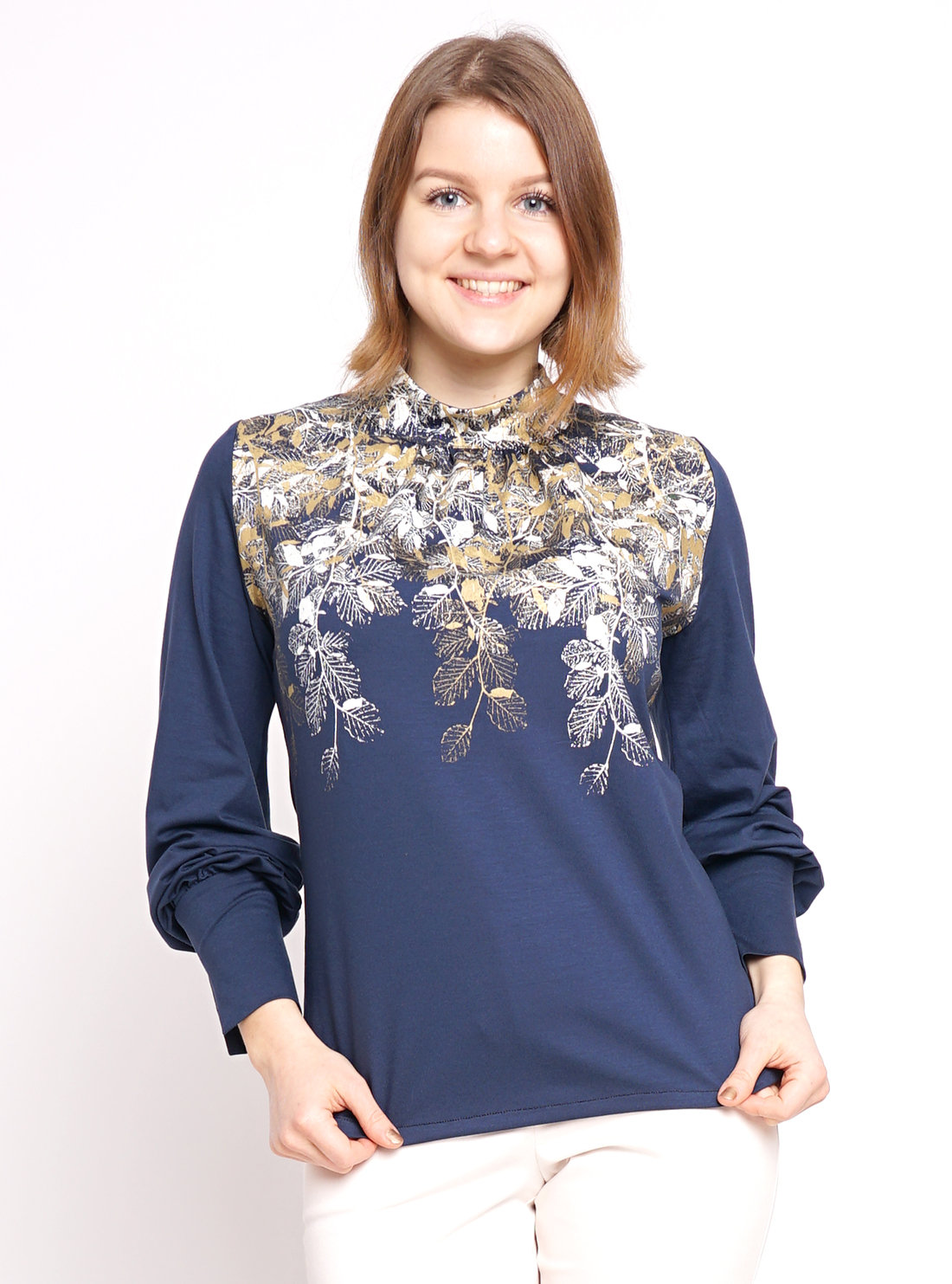 Peaces Biomode Produkt-Beispiele Stehkragen-Bluse Buchenzauber