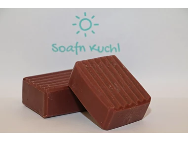 Unternehmen: Meine Rotweinseife duftet herrlich nach Glühweingewürzen.
Durch ihren Hauptbestandteil – Olivenöl – ist sie eine sehr pflegende und hautfreundliche Seife.
 - Soafn Kuchl