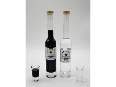 Unternehmen: BIO Aronia Likör 0,2 L und BIO Aronia Edelbrand 0,2 L - BIO Aroniahof Mayr