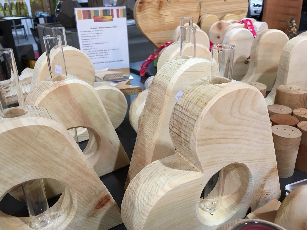 Einrichtungswerkstätte Gross GMBH & COKG Produkt-Beispiele Zirbenherz