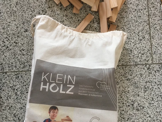 Unternehmen: Holzbausteine - Einrichtungswerkstätte Gross GMBH & COKG