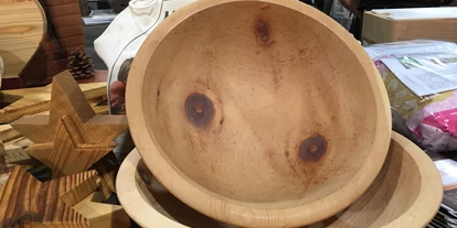Händler - Fürstenfeld - Schale aus Zirbenholz - Einrichtungswerkstätte Gross GMBH & COKG