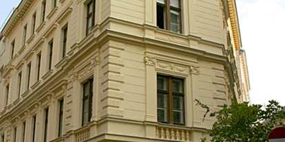 Händler - PLZ 1230 (Österreich) - Fassadenstuck  - Die Wiener Stuckmanufaktur GmbH