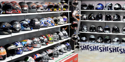 Händler - Innsbruck - Grösste Helm Auswahl in Innsbruck - Kassian's Bikeroutfit